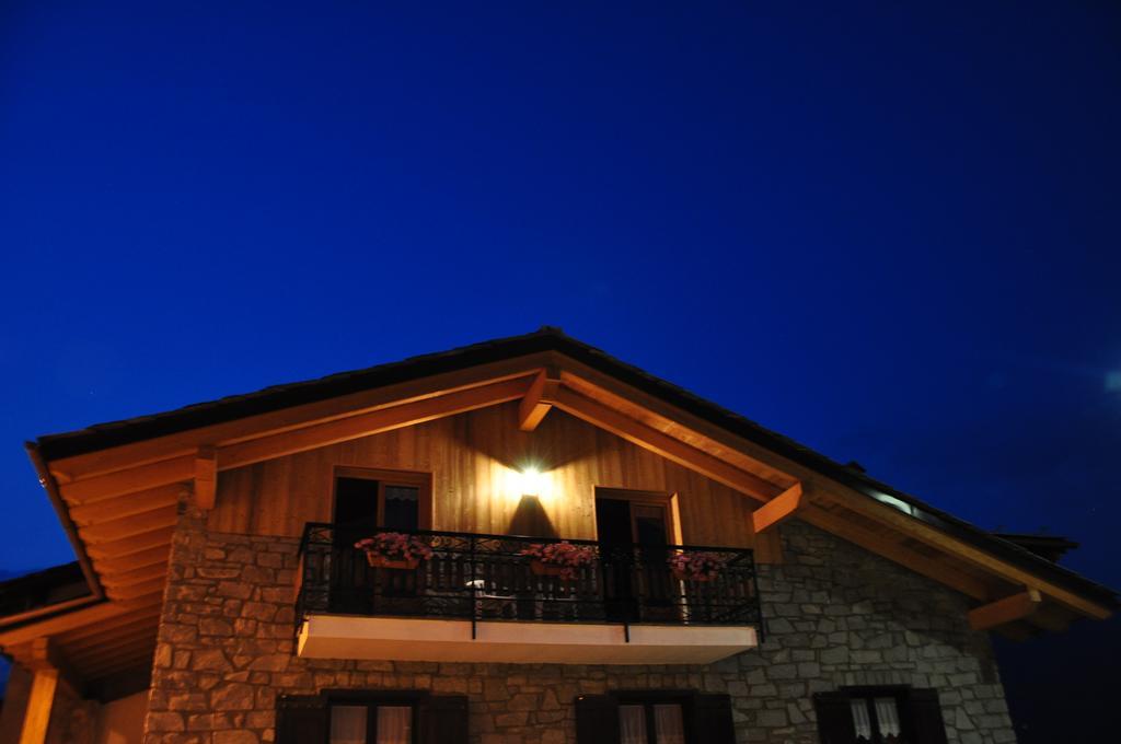 Ferienwohnung Le Foyer De La Ferme Aosta Exterior foto